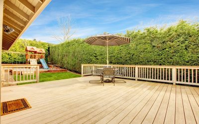 5 Common Decking Materials and Their Pros and Cons